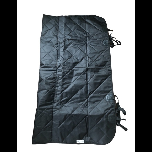 Paw Brand Treat The Dog Water Resistant Back Seat Car Pad Fits Most Cars NEW - Picture 1 of 4